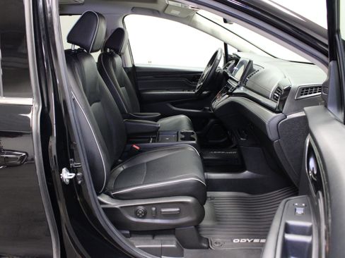 Used 2025 Honda Odyssey Elite image 18