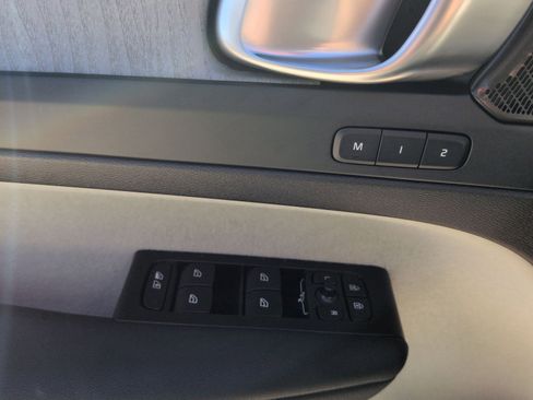 New 2025 Volvo XC40 B5 Ultra w/ Climate Package image 15