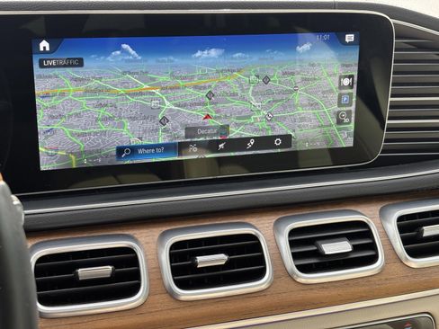 Used 2023 Mercedes-Benz GLS 580 4MATIC image 14