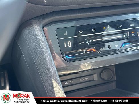 Certified 2024 Volkswagen Tiguan SE R-Line FWD image 29