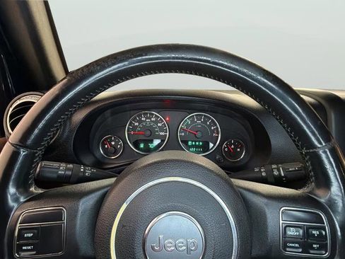 Used 2013 Jeep Wrangler Unlimited Sahara w/ Dual Top Group image 30