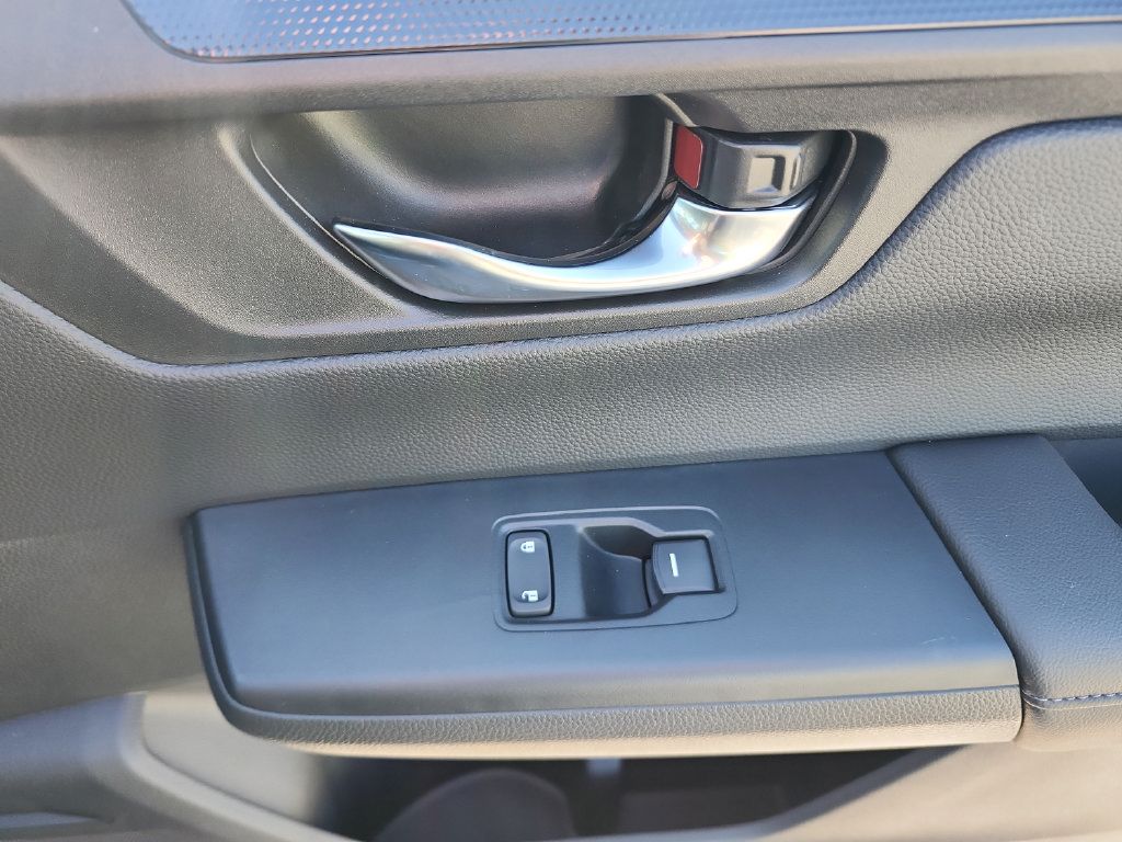 Used 2025 Honda CR-V EX image 25