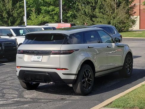 New 2026 Land Rover Range Rover Evoque S image 5