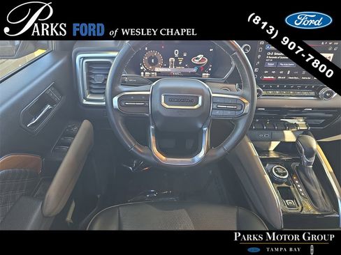 Used 2023 GMC Canyon Denali image 11