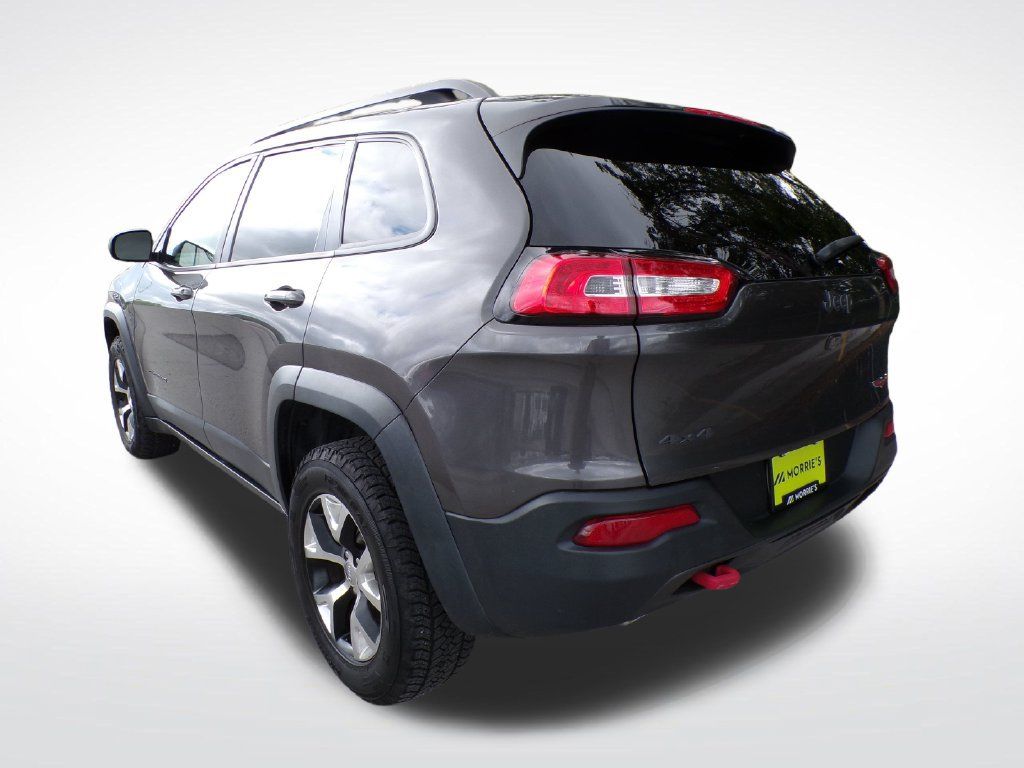 Used 2016 Jeep Cherokee Trailhawk AWD/4WD image 4