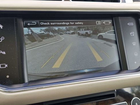 Used 2016 Land Rover Range Rover Supercharged AWD/4WD image 23