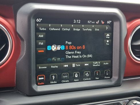 Certified 2019 Jeep Wrangler Unlimited Rubicon w/ Dual Top Group image 17