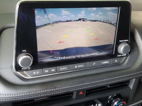 Used 2026 Nissan Rogue SV FWD image 20