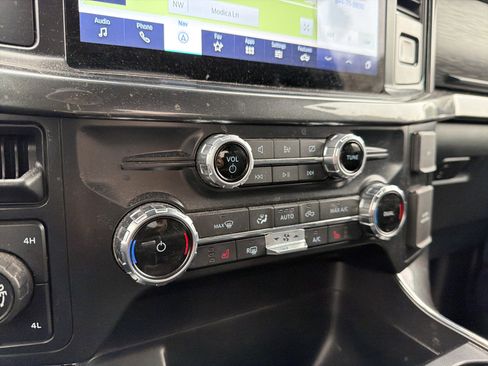 Certified 2022 Ford F150 XLT w/ Equipment Group 302A High image 23