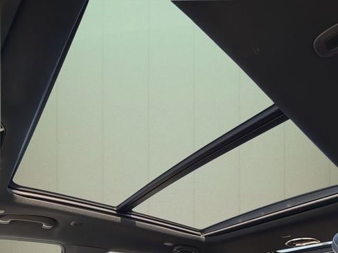 New 2026 Jeep Grand Wagoneer Summit image 36