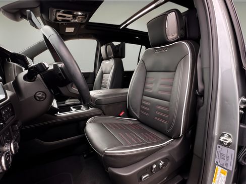 Used 2026 GMC Yukon AT4 Ultimate AWD/4WD image 5