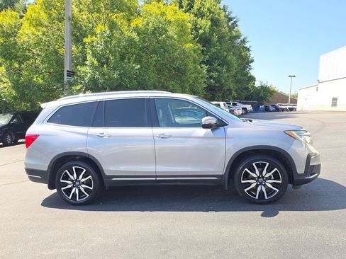 Used 2019 Honda Pilot Touring image 2