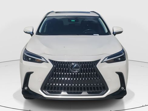 Used 2024 Lexus NX 250 FWD w/ Premium Package image 3