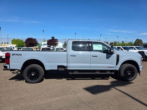New 2025 Ford F350 Lariat w/ Lariat Ultimate Package image 6