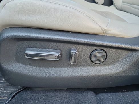 Used 2017 Honda CR-V Touring image 26