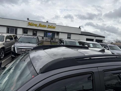 Used 2016 Toyota Tacoma TRD Off-Road w/ Premium & Technology Package image 15