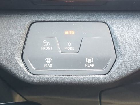 Used 2021 Volkswagen ID.4 Pro S image 28