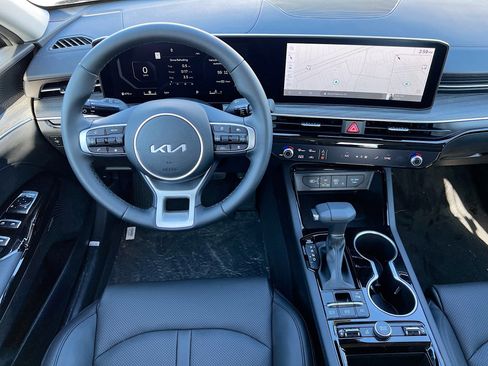 New 2026 Kia K5 EX image 19
