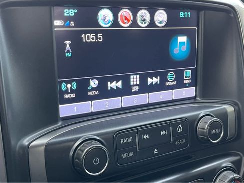 Used 2018 Chevrolet Silverado 1500 LT w/ LT Convenience Package image 15