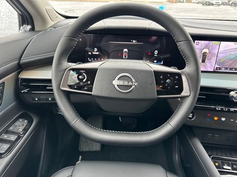 New 2025 Nissan Murano SL image 12