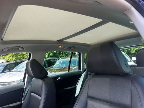 Used 2016 Volkswagen Tiguan SE AWD/4WD image 12