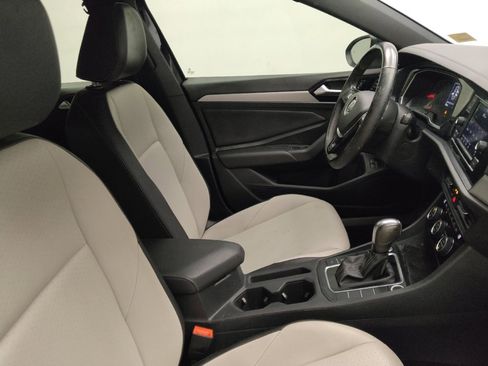 Used 2021 Volkswagen Jetta R-Line w/ R-Line Cold Weather Package FWD image 21