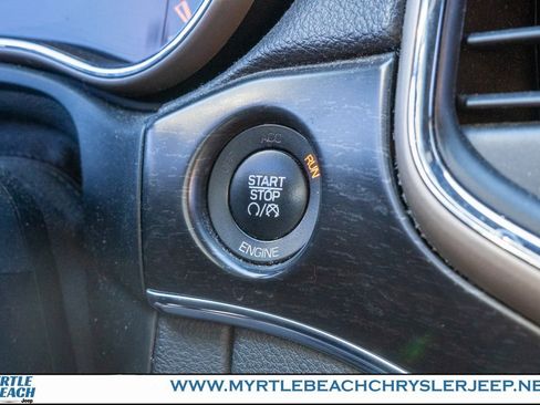 Used 2014 Jeep Grand Cherokee Limited w/ Trailer Tow Group IV image 28