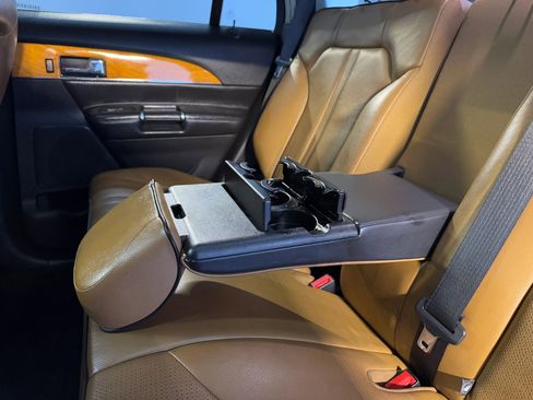 Used 2011 Lincoln MKX Sport Utility 4D w/ 102A Rapid Spec Order Code image 23