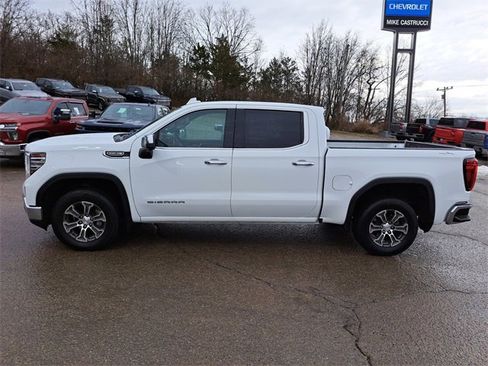 Used 2025 GMC Sierra 1500 SLT image 2