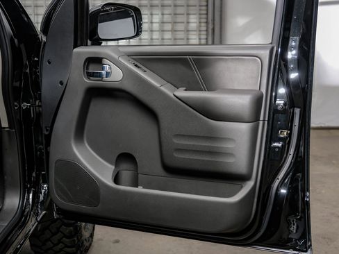 Used 2018 Nissan Frontier PRO-4X w/ Pro-4x Luxury Package AWD/4WD image 50