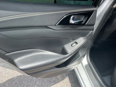 Used 2021 Nissan Maxima 3.5 SV w/ Floor Mat Group FWD image 22
