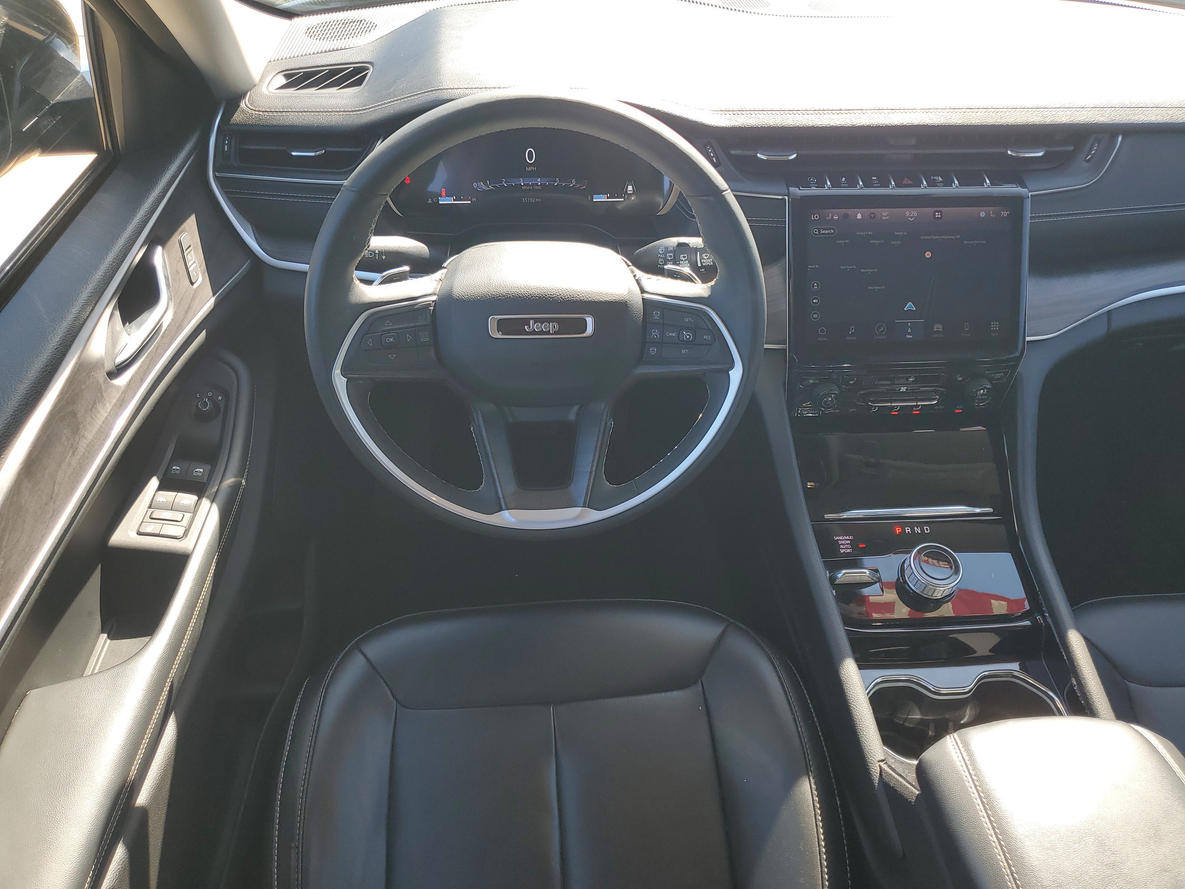 Used 2023 Jeep Grand Cherokee Limited AWD/4WD image 31