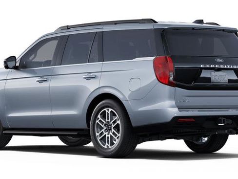 New 2025 Ford Expedition Active image 25