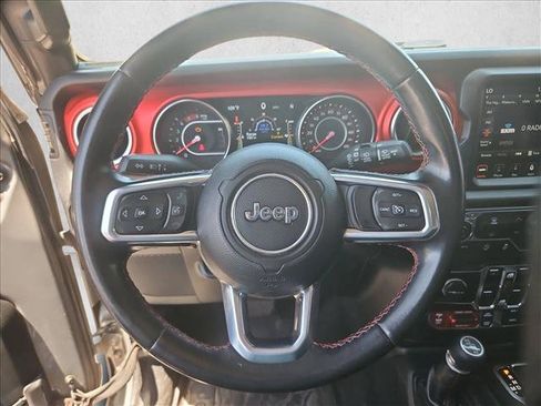 Used 2021 Jeep Wrangler Unlimited Rubicon AWD/4WD image 11