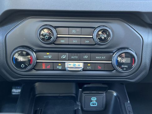 New 2025 Ford Bronco Big Bend image 21