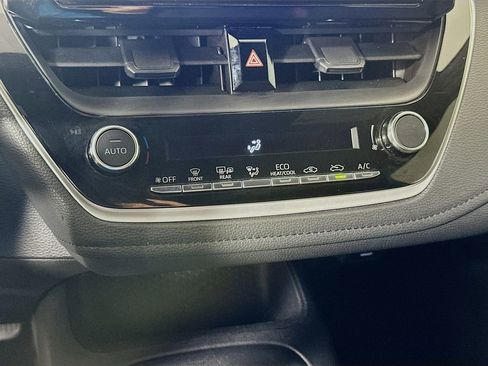 Used 2024 Toyota Corolla SE image 16