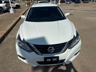 Used 2018 Nissan Altima 2.5 SV FWD video 2