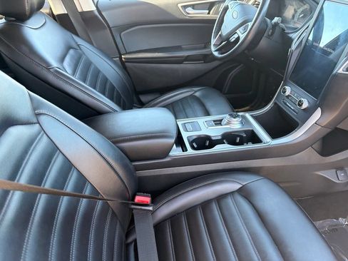 Used 2022 Ford Edge SEL AWD/4WD image 9