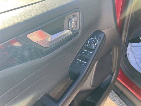 Used 2024 Ford Escape ST-Line w/ Tech Pack #1 image 9