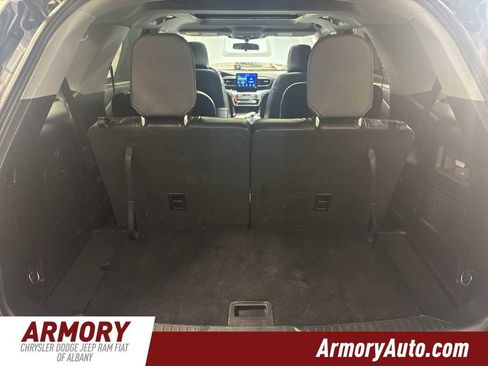 Used 2021 Ford Explorer XLT image 28