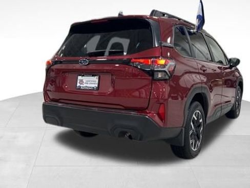 Certified 2025 Subaru Forester Premium image 15