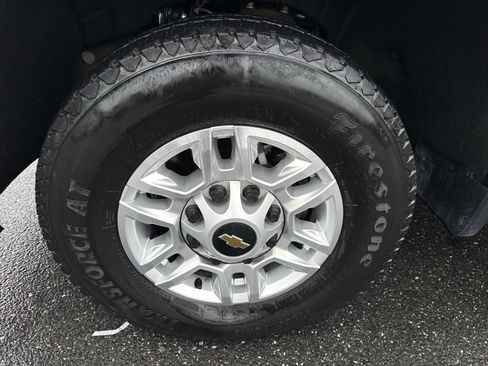 Used 2025 Chevrolet Silverado 2500 LT w/ Safety Package AWD/4WD image 12