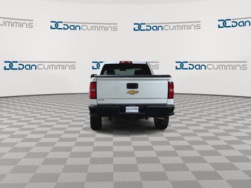 Used 2018 Chevrolet Silverado 1500 W/T w/ WT Convenience Package AWD/4WD image 7