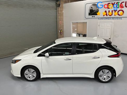 Used 2025 Nissan Leaf S FWD image 8