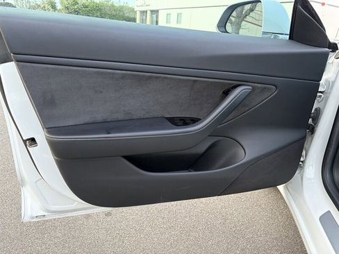 Used 2018 Tesla Model 3 Long Range image 14