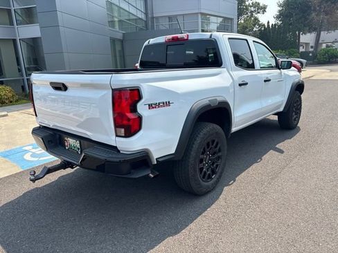 Used 2024 Chevrolet Colorado Trail Boss w/ Advanced Trailering Package AWD/4WD image 8