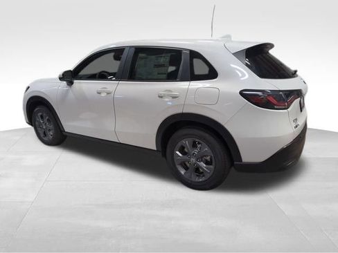 New 2026 Honda HR-V LX image 4