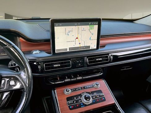Used 2021 Lincoln Aviator Reserve w/ Equipment Group 210A AWD/4WD image 6