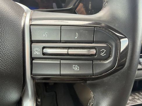 Used 2024 Chevrolet Colorado ZR2 w/ Safety Package AWD/4WD image 28