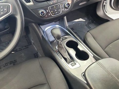 Used 2024 Chevrolet Malibu LT FWD image 25